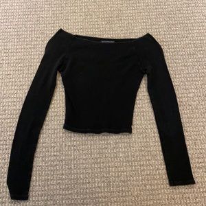Off the the shoulder black long sleeve